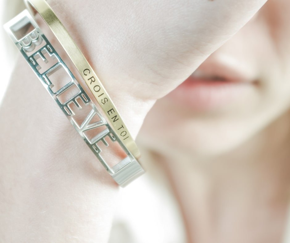 Le bracelet à message en jonc : le cadeau idéal pour faire plaisir à petit prix - ORANGE AMOUR