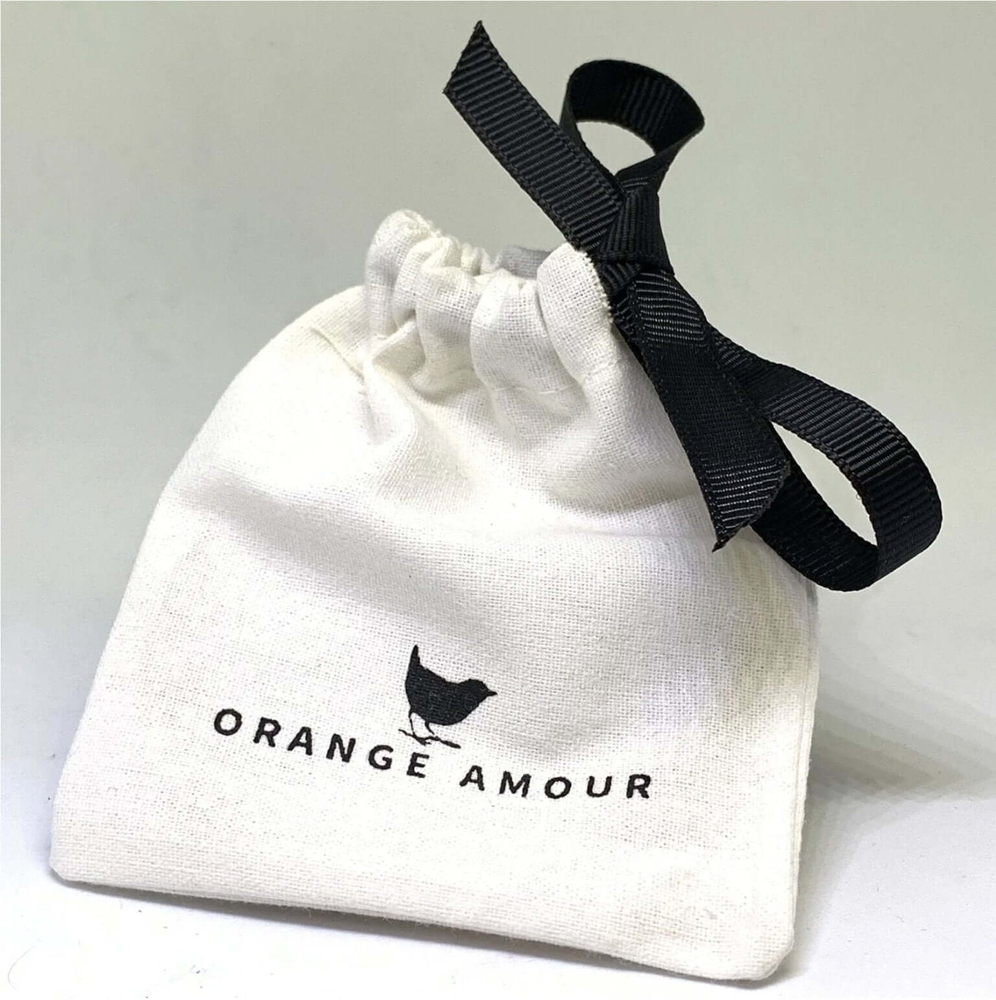 
                  
                    COLLIER DU ZODIAQUE - ORANGE AMOUR
                  
                